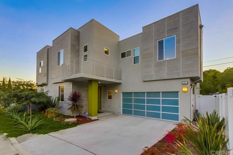 SOLD: 1501 N Mercury Dr in Highland Park