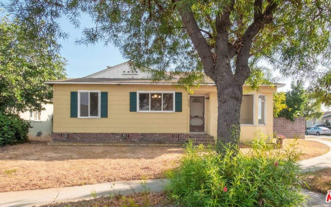 SOLD: 2526 Frankel St in Lakewood