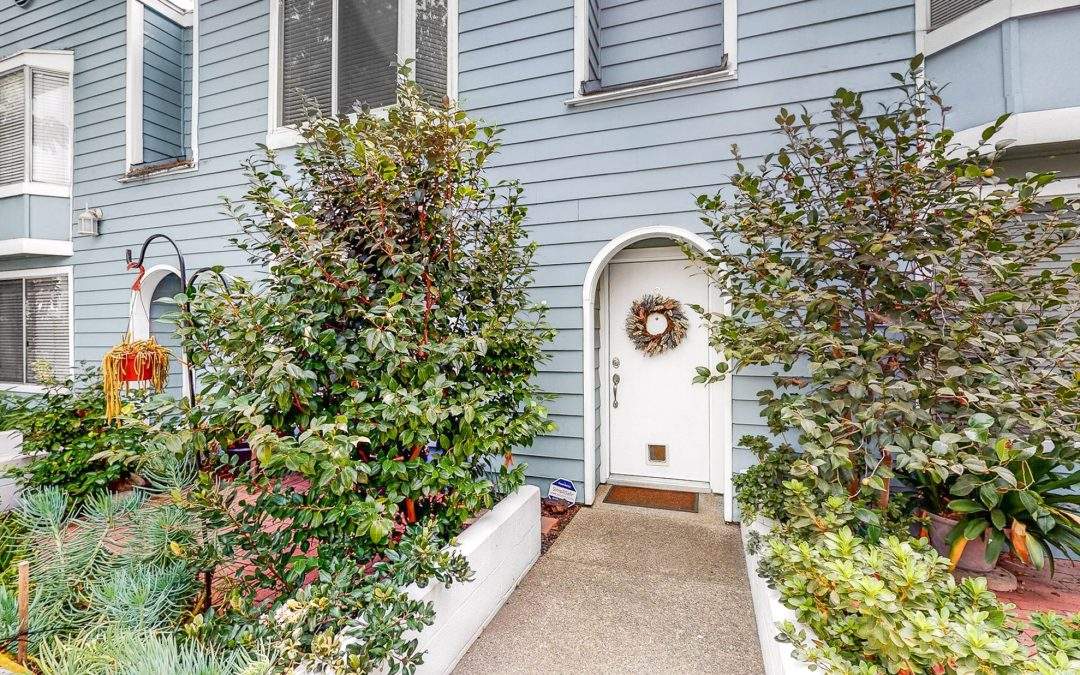 SOLD: 542 N Marengo Ave #2 in Pasadena