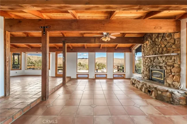 55215 Mountain View Dr