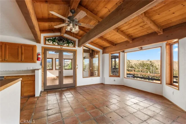 55215 Mountain View Dr