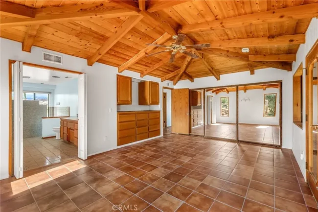 55215 Mountain View Dr