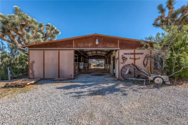 55215 Mountain View Dr