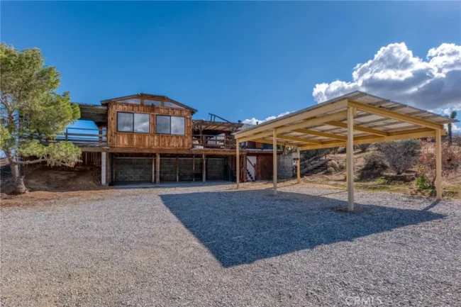 55215 Mountain View Dr